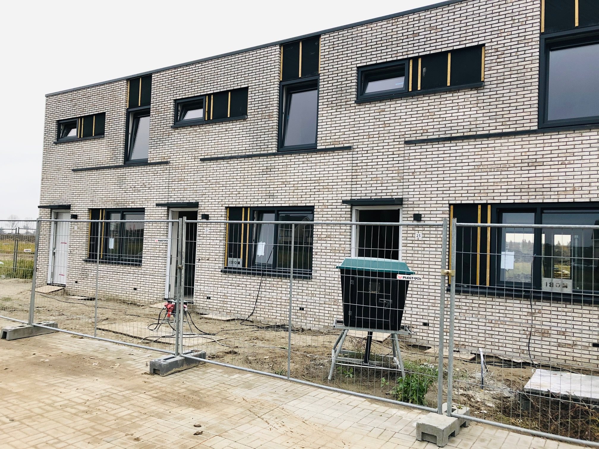 Huurders bezichtigen nieuwe woning Waterfront Centrada